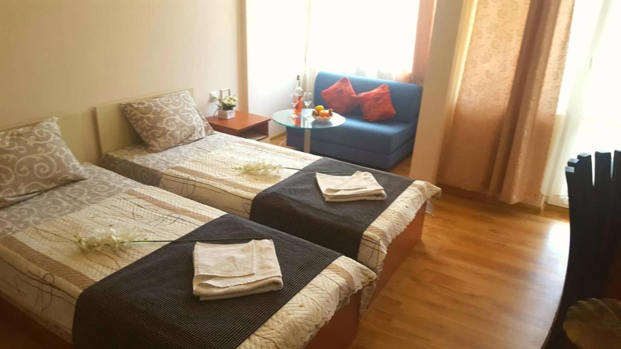 Family Solar Hotel *